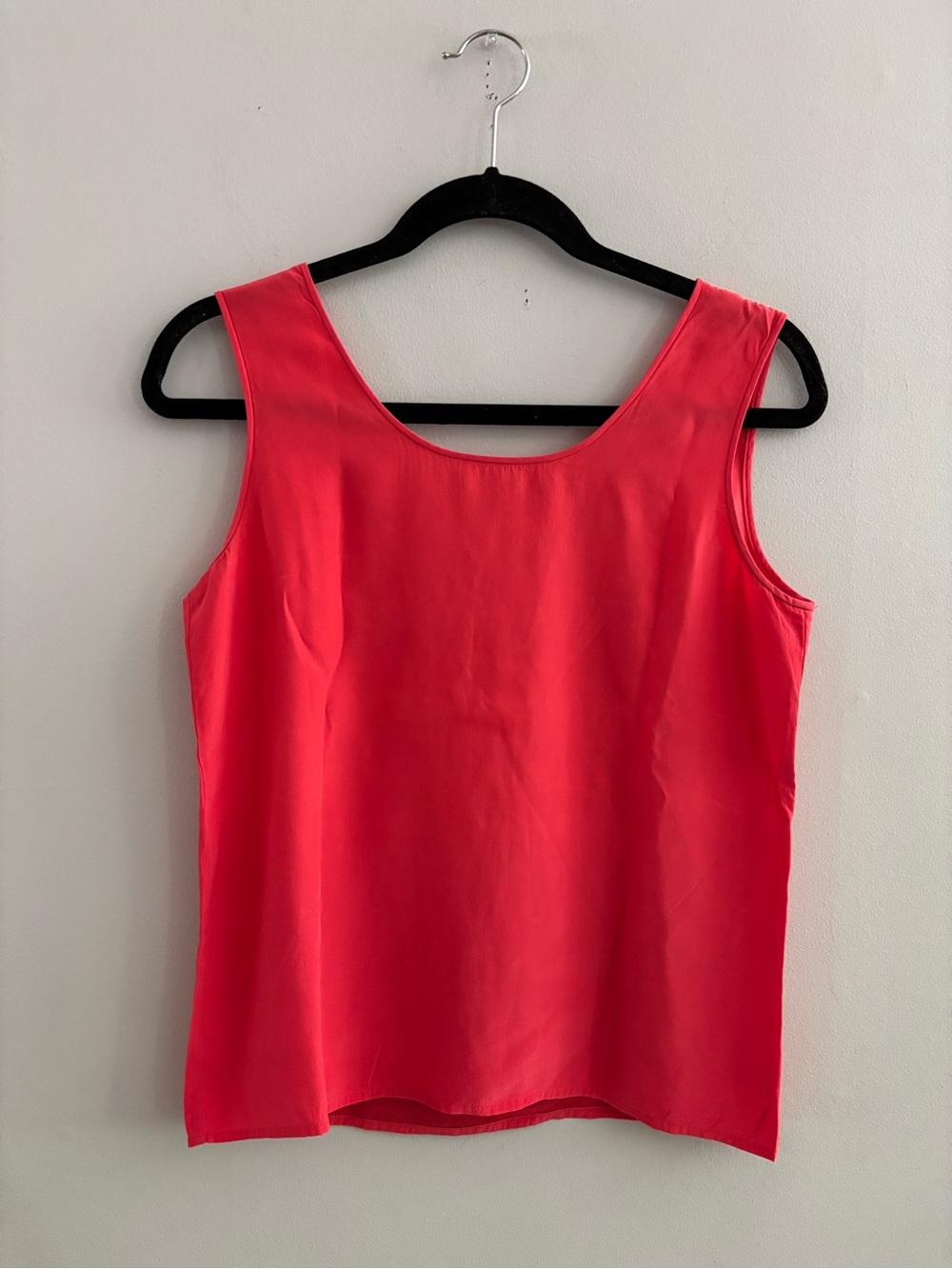 Vintage Liz Claiborne 100% Silk Sleeveless Scoop Neck Blouse Coral Size Small